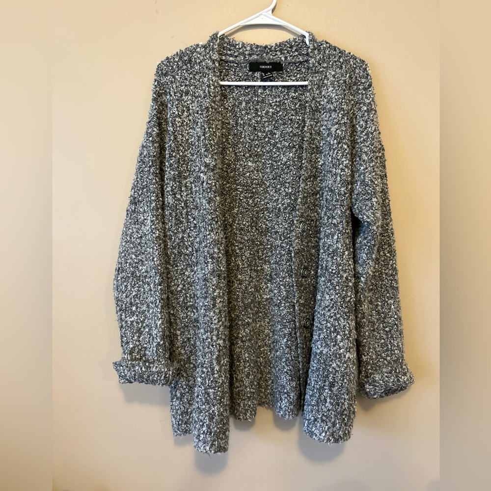 Forever 21 Women’s Over Sized Grey Button Down Cardigan Size Medium
